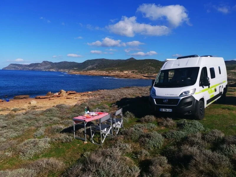 Location de fourgon aménagé pour le road trip